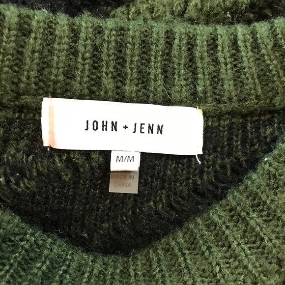 John + Jenn Women’s Zigzag Retro Style Green & Black Knitted Crop Top Sweater M - Picture 4 of 4